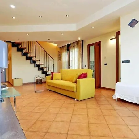 Apartment Ponte Galeria Apartment *