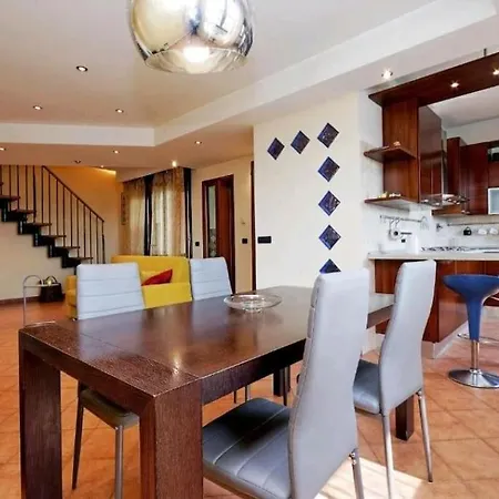 Ponte Galeria Apartment Apartment